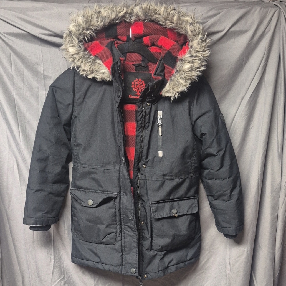 Cozy Black and Red Kids Puffer Jacket with Faux Fur Hood